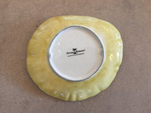 Load image into Gallery viewer, Tropical Modern Tommy Bahama Floral Design Collector Plate