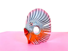 Load image into Gallery viewer, Vintage 80s Set of 8 Hand Carved and Hand Painted Tropical Fish Napkin Rings