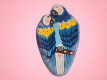 Load image into Gallery viewer, Vintage 1980s Handmade Wall Hanging Parrot Platter Made In Mexico