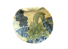 Load image into Gallery viewer, Tropical Modern Tommy Bahama Floral Design Collector Plate