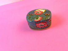 Load image into Gallery viewer, Vintage Butterfly + Flowers Trinket Box