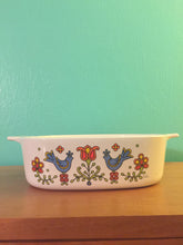 Load image into Gallery viewer, Vintage 1970s Corning Blue Bird Country Festival Casserole Dish 2 Quart
