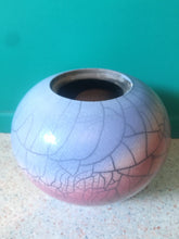 Load image into Gallery viewer, Beautiful 1980s Pink and Blue Spider Web Vase

