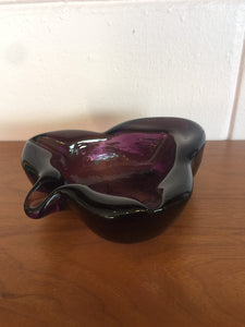 Vintage 1970s Imperial Purple Heavy Glass Clover Shaped Ashtray