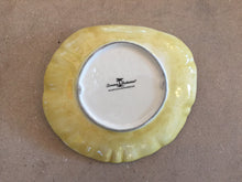 Load image into Gallery viewer, Tropical Modern Tommy Bahama Floral Design Collector Plate
