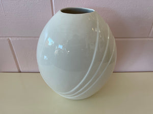 Vintage 1980s Tall White Wavy Glass Vase