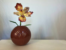 Load image into Gallery viewer, Vintage 80s Mauve Ceramic Ball Vase
