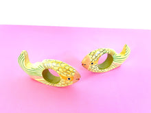 Load image into Gallery viewer, Vintage 80s Pair of Hand Carved and Hand Painted Tropical Fish Napkin Rings
