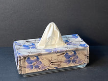 Load image into Gallery viewer, Vintage 1980s Lucite Tissue Box Holder
