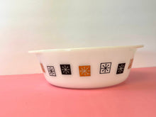 Load image into Gallery viewer, Vintage 1960s Inland Glass Atomic Casserole Dish
